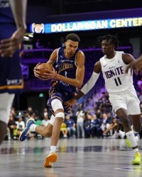 易倍体育官方网站-文班亚马刷爆姚明纪录，NBA这部悬疑大片你追了吗？