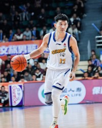 易倍体育登录入口-差距很大！广厦11次抢断&amp;山西仅1次 失误广厦5-16山西