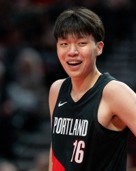 杨瀚森点评自己的NBA菜鸟赛季：有太多遗憾&amp;不满 给自己打40-50分